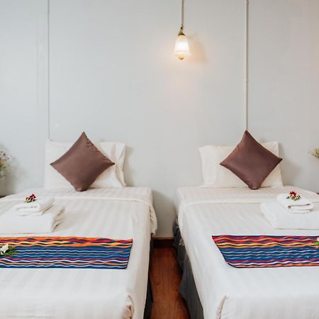 Ibiza Phi Phi Hotel Exterior photo