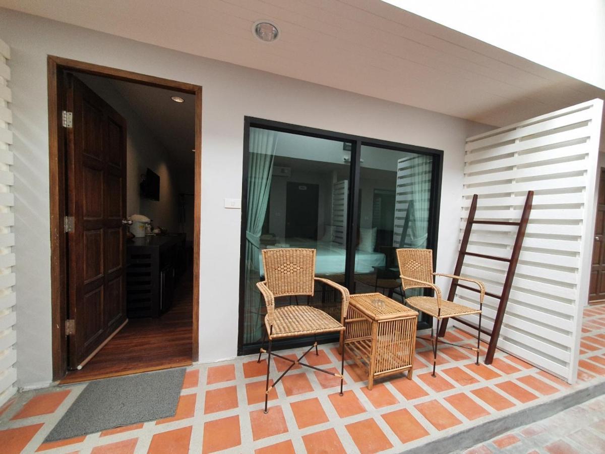 Ibiza Phi Phi Hotel Exterior photo
